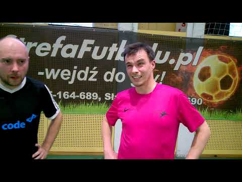 StrefaFutbolu.pl: Kuternogi - Przyjaciele Fryzjera (komentarz)