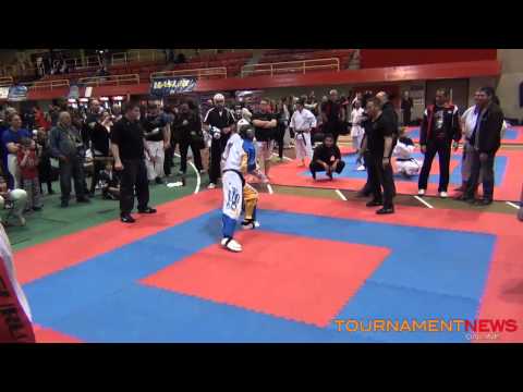 Timmy Sarantoudis vs Robbie Lavoie at Quebec Open 2013