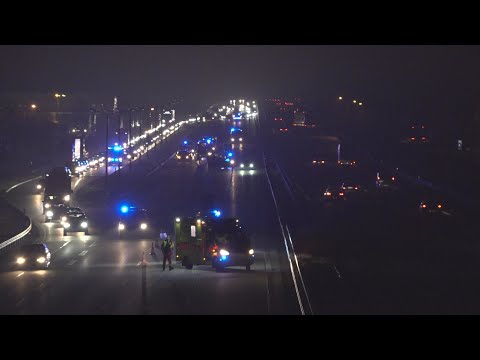 Horror-Unfall auf A9 Fußgänger will sechsspurige Autobahn überqueren