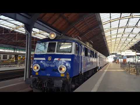 Wjazd EP07-1051 z IC 76100 Siemiradzki z Zielonej Góry.