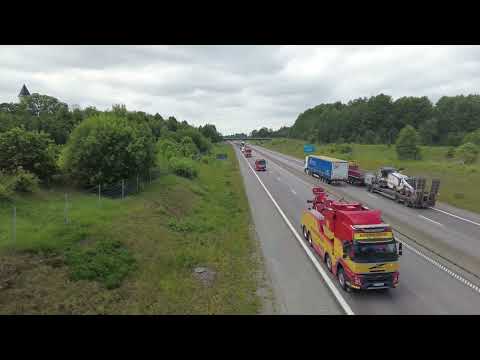 220622 Kortege hedrade minnet av omkommen TMA-bilsförare i Norrköping