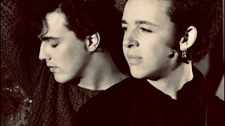 Tears For Fears- When in love with a blind man (￼Acepella)