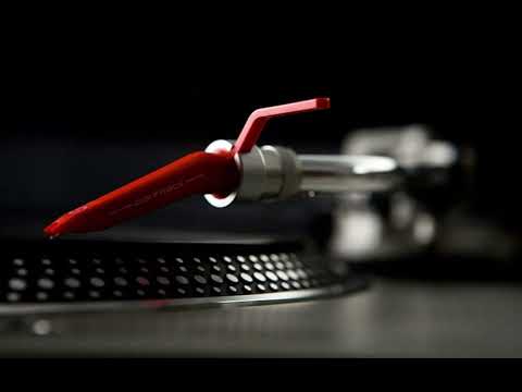 Luca Belloni - Music machine (Radio)