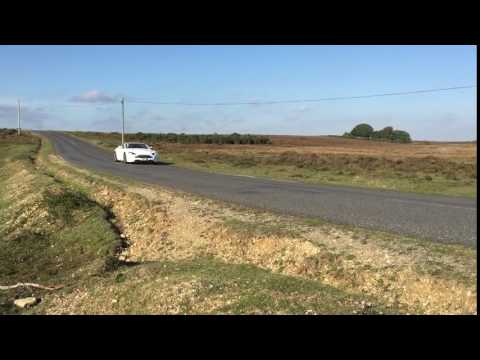 Aston Martin Vantage 4.7