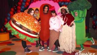 Victorious - The Diddly-Bops, Favorite Food