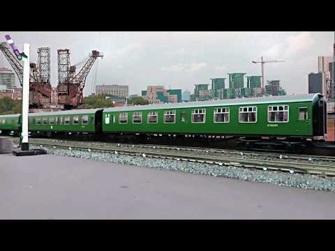 Southern Electric Trains. Model railway time machine experience .