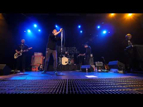 The Twilight Sad - There's a Girl in the Corner (Live on KEXP)