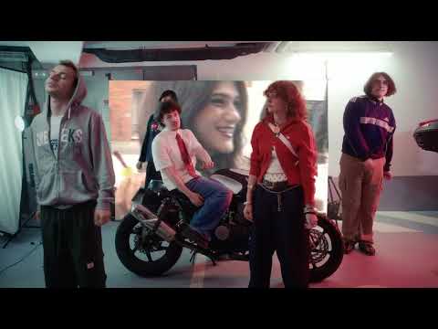 kissed - "À Paris" (clip officiel)