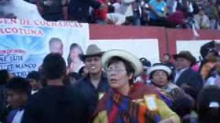 preview picture of video 'baile plaza de toros orcotuna mayordomia de la virgen de cocharcas 2010'