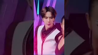 Download lagu Wang Yibo dancing salsa #WangYibo mp3