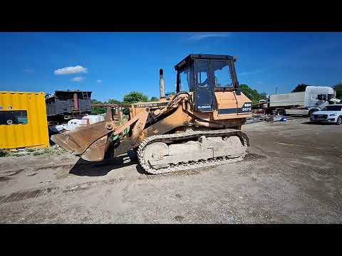 Komatsu D57S-1, frontal loader