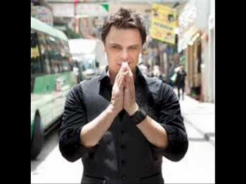 Markus Schulz Feat Angelique Bergere - Lightwave (Club Mix)