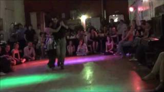MARIANGELES CAAMAÑO y BRUNO TOMBARI bailando el vals NO NOS VEREMOS MAS en la milonga LA DISCEPOLO