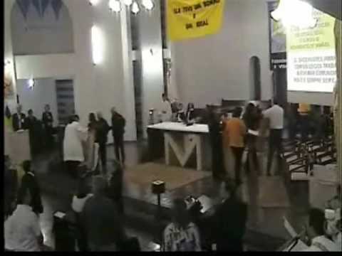 Movimento de Irmãos - Missa 40 Anos - Procissão e Canto de Entrada