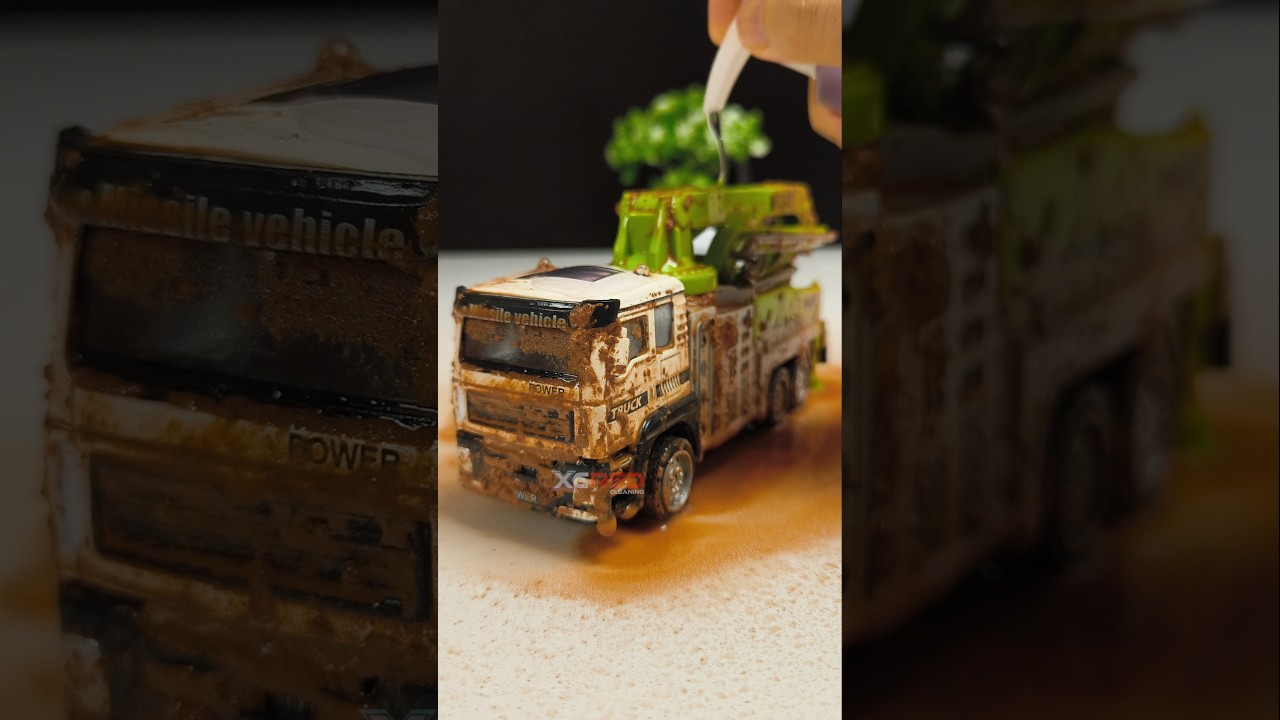 I washed my dirtiest Concrete Pump Truck Mounted in just 30 seconds!