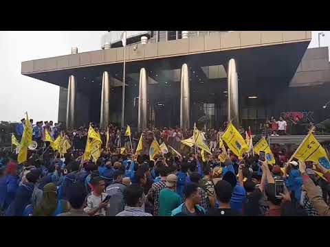 VIDEO FULL : MASSA AKSI PMII BENTROK DENGAN APARAT KEPOLISIAN