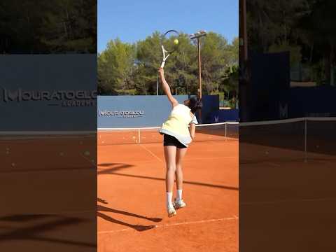 Nail your flat serve every time with this tip 😎 #tennis #flatserve #tenniscoach