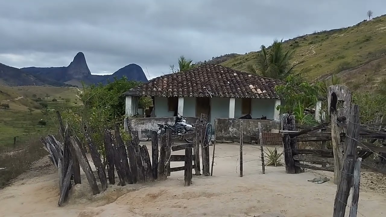 fazenda com um casarão antigo