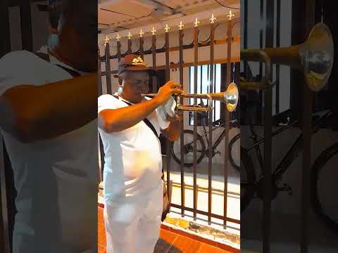 Martín Jiménez de Concordia Magdalena interpretando el himno de Colombia en trompeta...