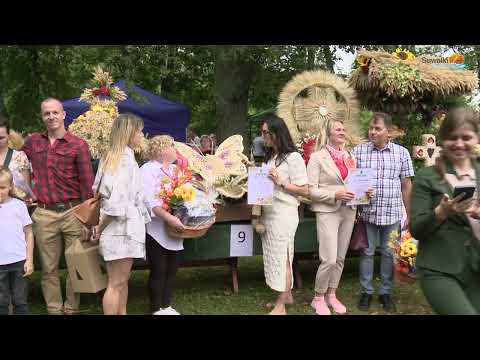 Dzielenie się chlebem, wieńce, odznaczenia. Święto plonów w Dowspudzie