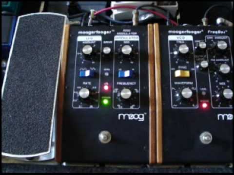 Moog Moogerfooger MF-102 Ring Modulator Guitar Demo