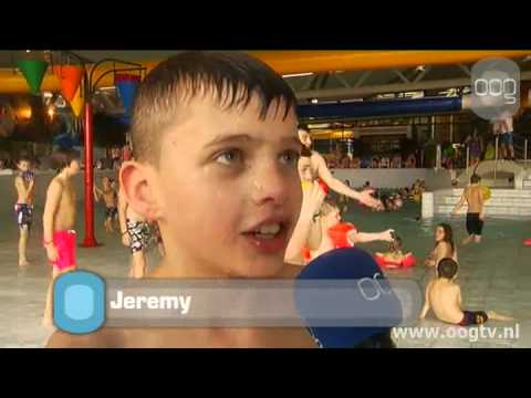 Vrolijke kinderen tijdens balloninstuif Kardinge