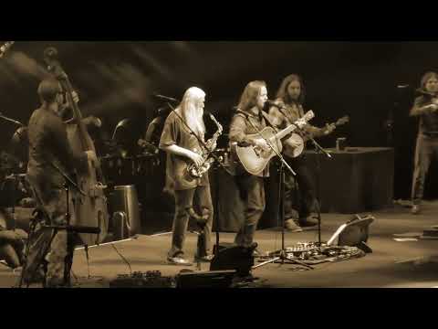 Billy Strings w/Edgar Winter - "Johnny B. Goode" Live @ Bridgestone Arena, Nashville, TN - 2/20/26