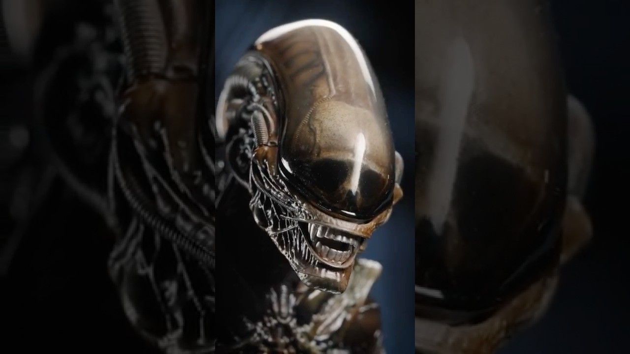 FIRST LOOK Hot Toys Alien Big Chap Figure Prototype | Spooktacular 2025