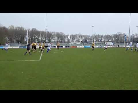 De winnende 2-1 van Lex van Maurik voor vv Schoonhoven tegen vv Haastrecht
