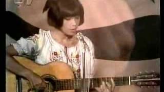 Nara Leão Especial 2 entrevistas + Carcará , Opinião , Eu gosto mais do Rio ...