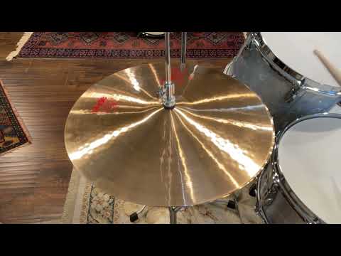 15" Paiste 2002 Sound Edge Hi-Hat Cymbal Pair 1132g/1260g