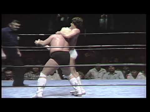 Houston Wrestling - Dusty Rhodes vs Gino Hernandez - 12-05-1980
