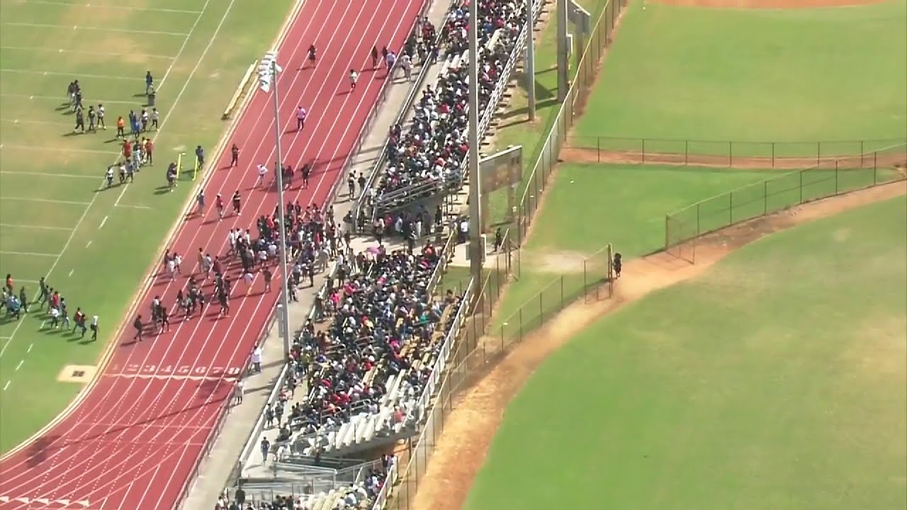 Bomb threat prompts evacuation of 3 schools in Lauderdale Lakes