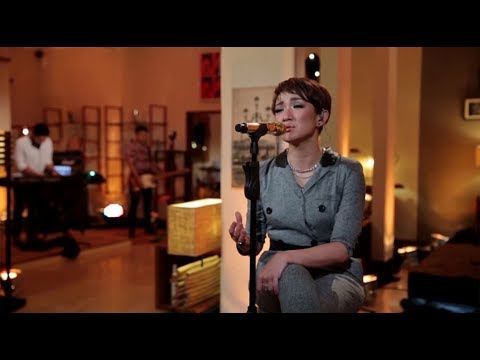 Melly Mono - Selingkuh Sekali Saja (She Cover) (Live at Music Everywhere) * *