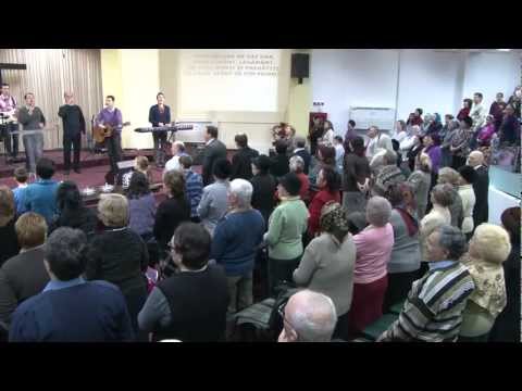 Stăm cu toţii adunaţi - video