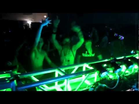 Clark Kentt Beat Juggling Ferry Corsten vs. Knife Party - Internet Punks
