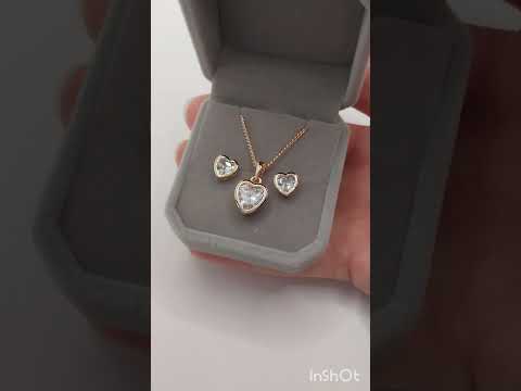 Подарок девушке Набор с цирконами "Хрустальные сердечки" серьги и колье медзолото 18К Xuping в бархатной коробочке - фото 2 - id-p2411777859