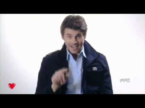 Chris et Olli - "L'amour c'est...4" ( CC sous-titres français )