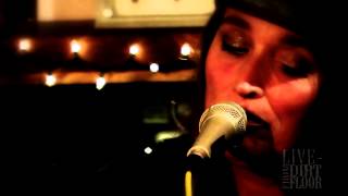 Kerri Powers : 'Tellulah Send A Car For Me' LIVE- From Dirt Floor Studio 11/2/13