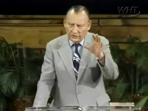 Clarita Villanueva Bitten by demons | Lester Sumrall