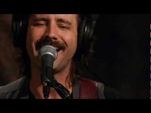 AM & Shawn Lee - Somebody Like You (Live on KEXP)