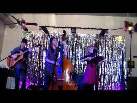 SweetGrass - Drew, Dani Jo, Emilie (Summertime)