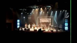 Thunder band - Ain&#39;t Going Down (Garth Brooks) - Live in Tehran (May 2014)