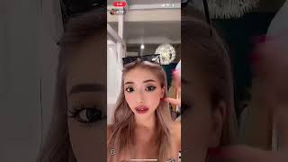 へそ出しギャル　えろかわ 10代