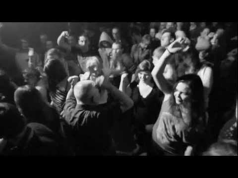 BASSTRONOMY + Duże Pe @ 8bitów, Poznań | Duże Pe - Dzień w Dzień (Respecta Kru Version)