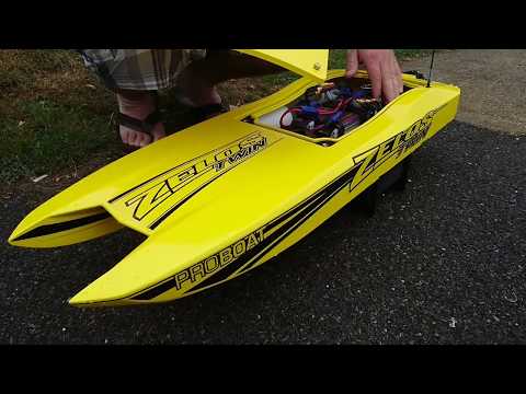 Pro boat Zelos 36 out the box run review