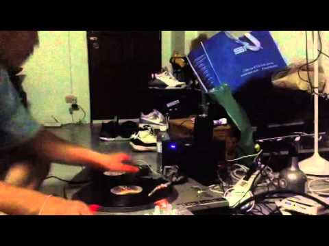 Dj scotchbrite อยากได้โต๊ะสักตัวครับ