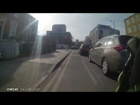 MT58CKX - Dangerous Bellend Close Pass - Police Action Taken