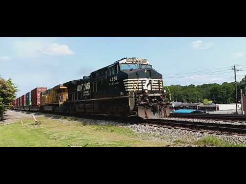 NS 291 with NS 4488 DC to AC AC44C6M and UP 6902 AC4460CW