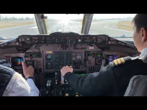 Tez Jet MD-83 takeoff from Osh